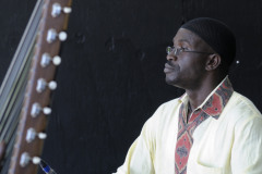 Kinobe and Soul Beat Africa, Islands Folk Festival 2009, Providence Farm, Duncan, British Columbia
