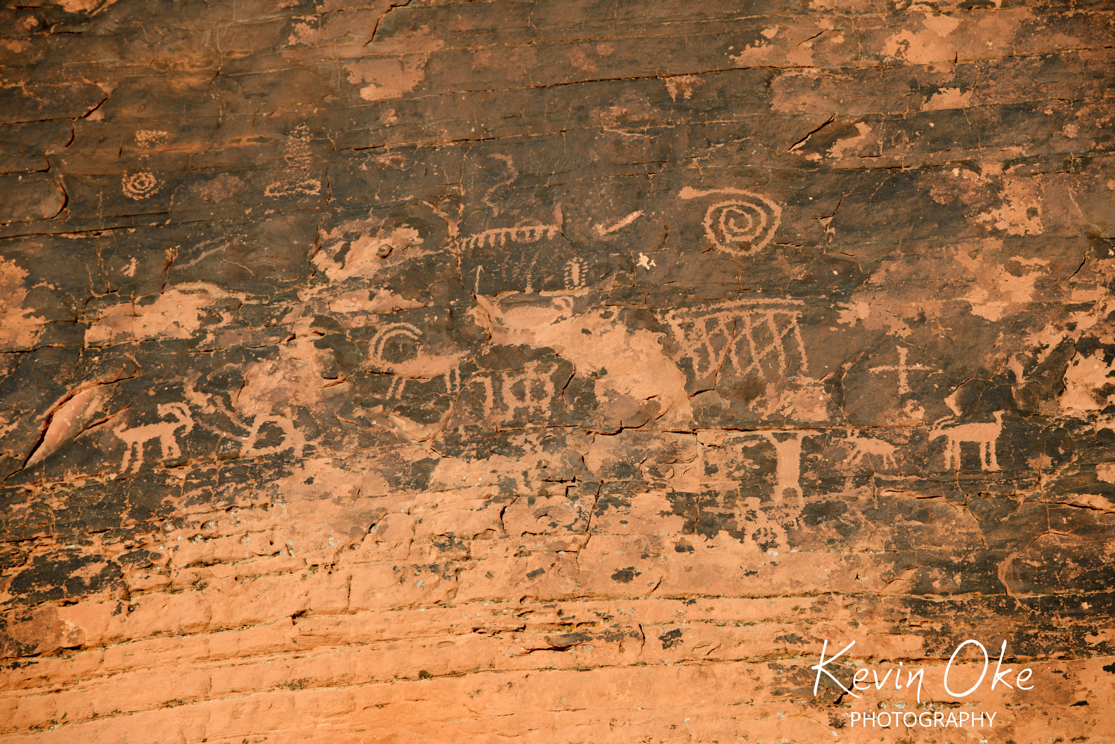Petroglyphs near Atlatl Rock, Valley of Fire State Park, Nevada, USA